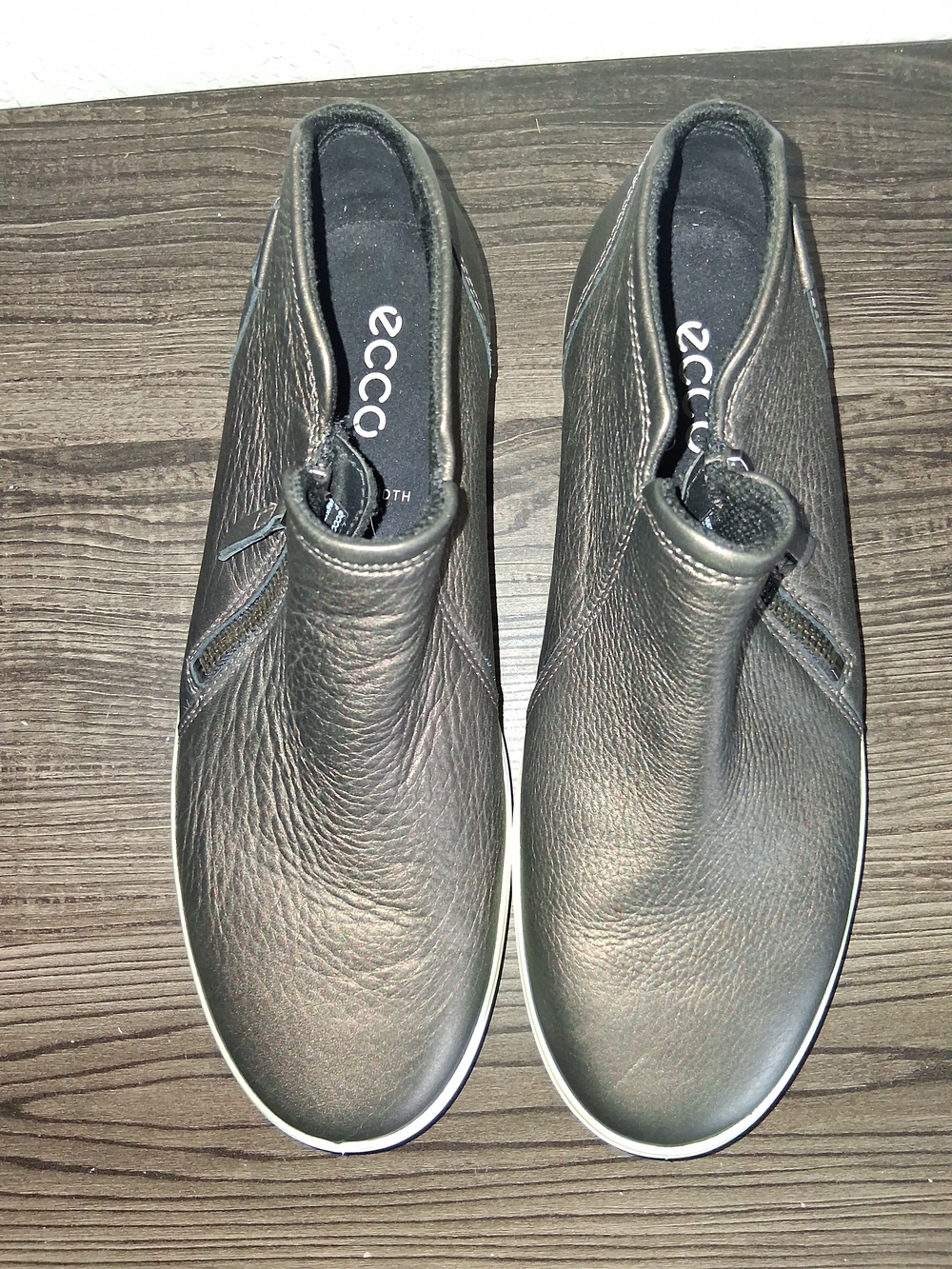 ECCO Soft 7 High Top Sneakers Womens EU 39 US 8 Pewter Metallic Leather Side